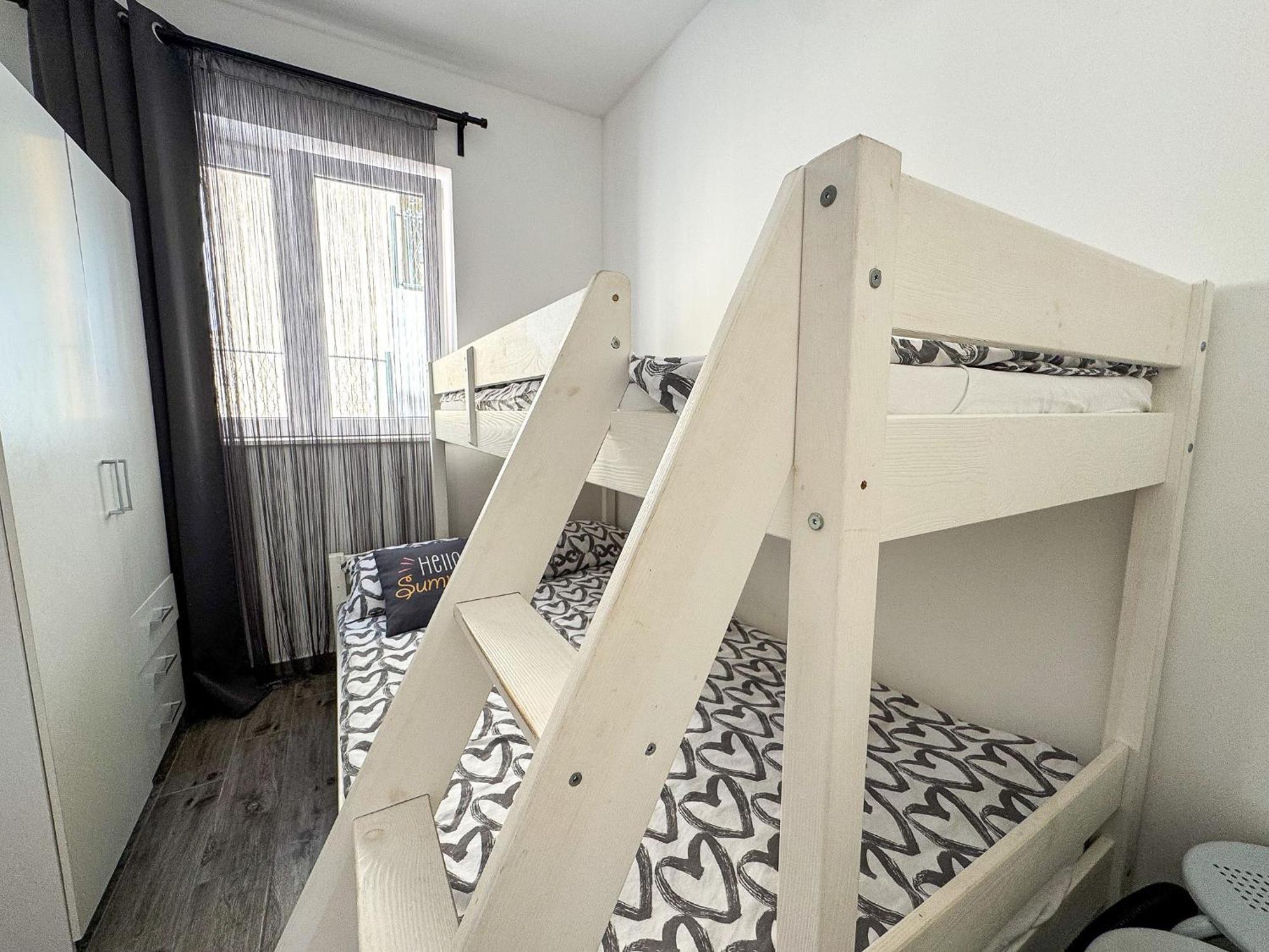 Apartments Pralas Mokosica Exterior photo
