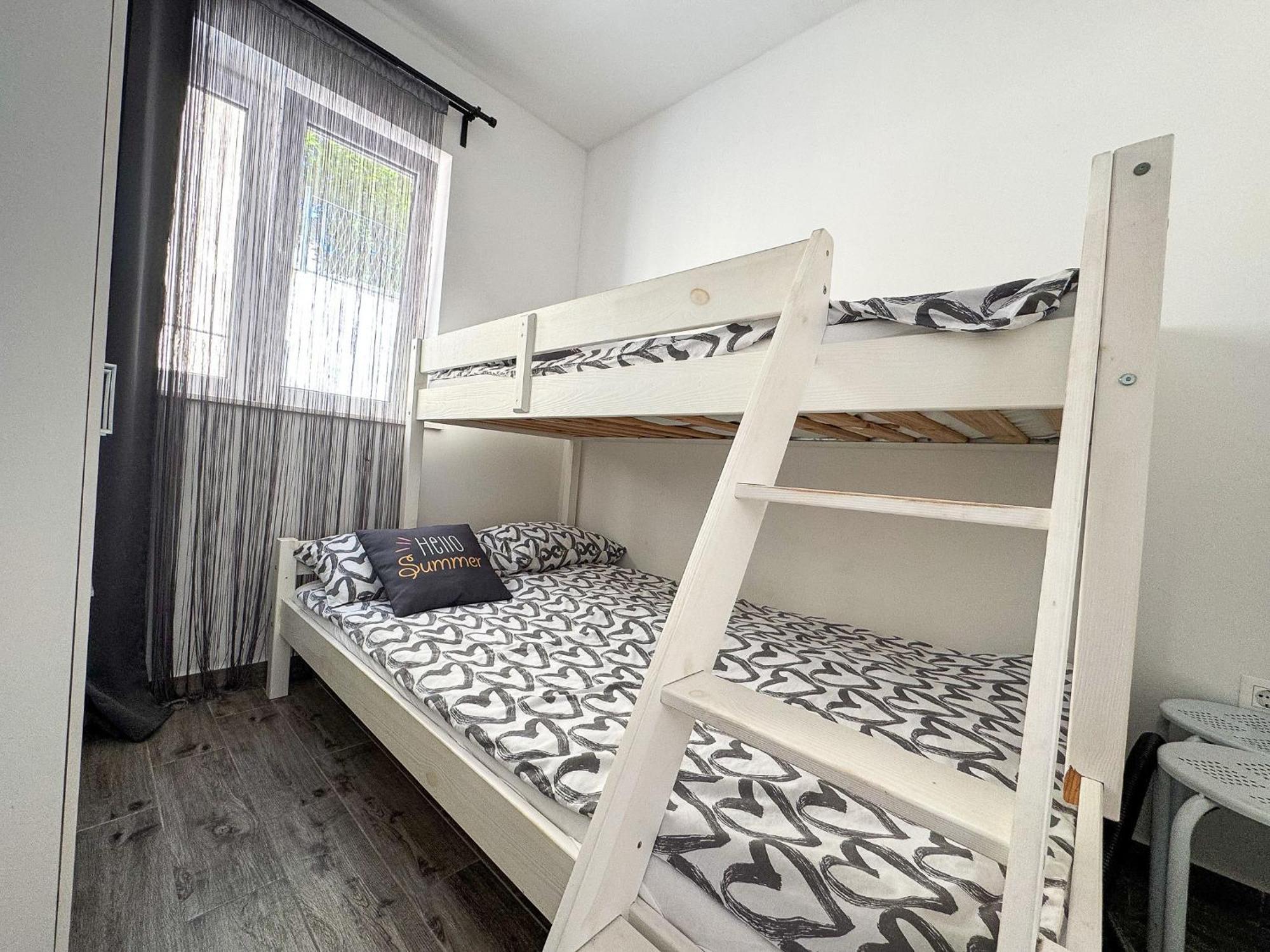 Apartments Pralas Mokosica Exterior photo