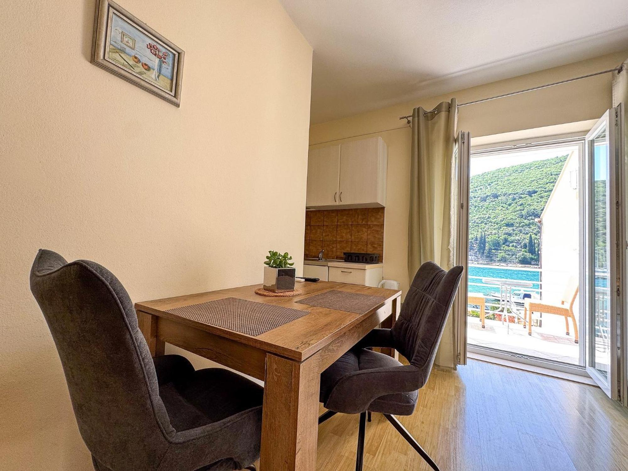 Apartments Pralas Mokosica Exterior photo